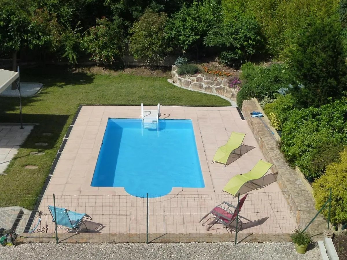 Chambres D'Hotes Les Terrasses De Fleurieux Guest House France