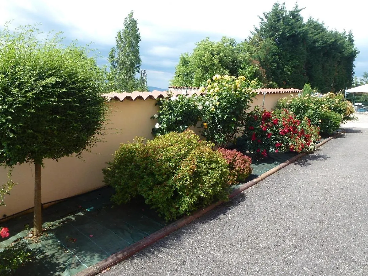 Chambres D'Hotes Les Terrasses De Fleurieux Guest House France